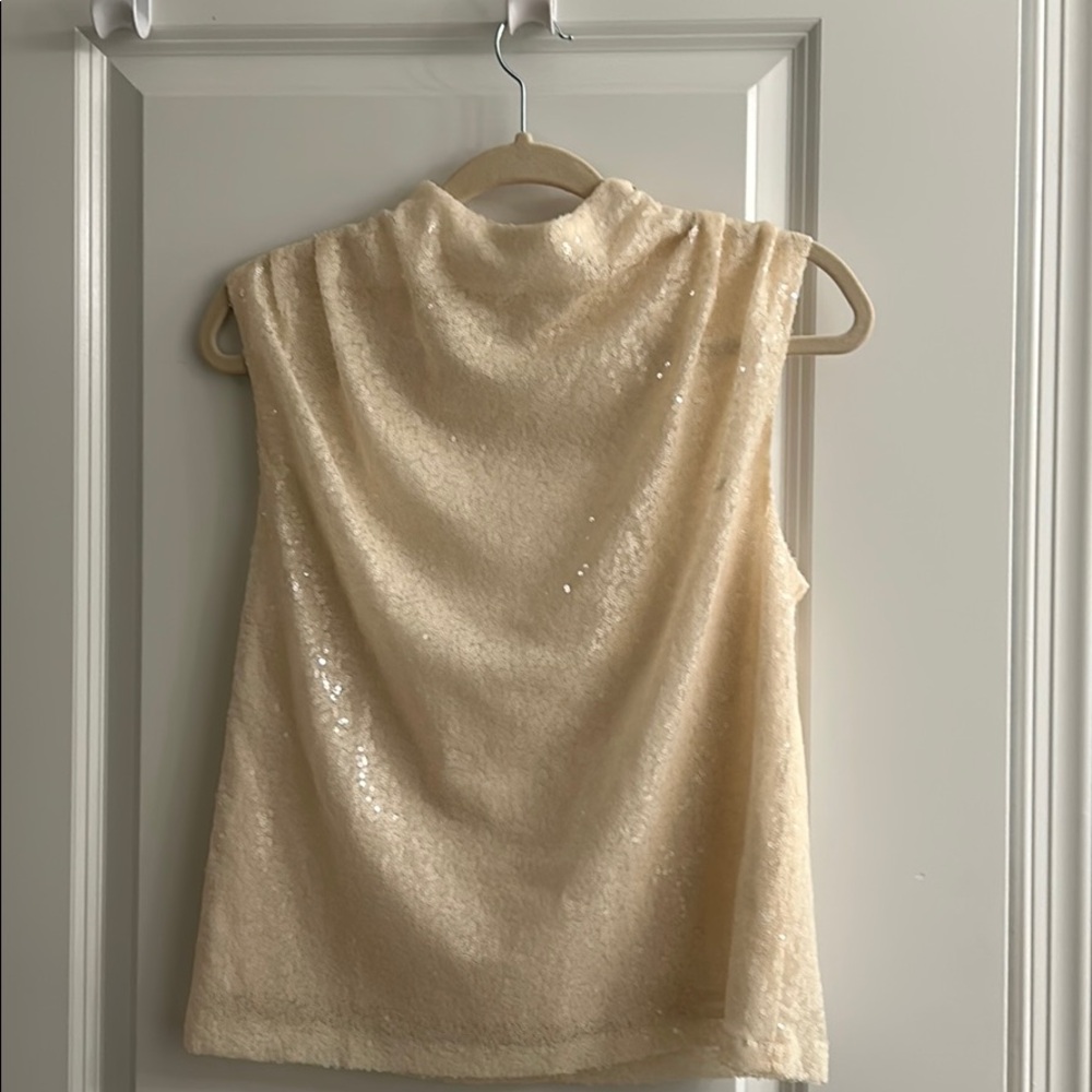 Sleeveless top